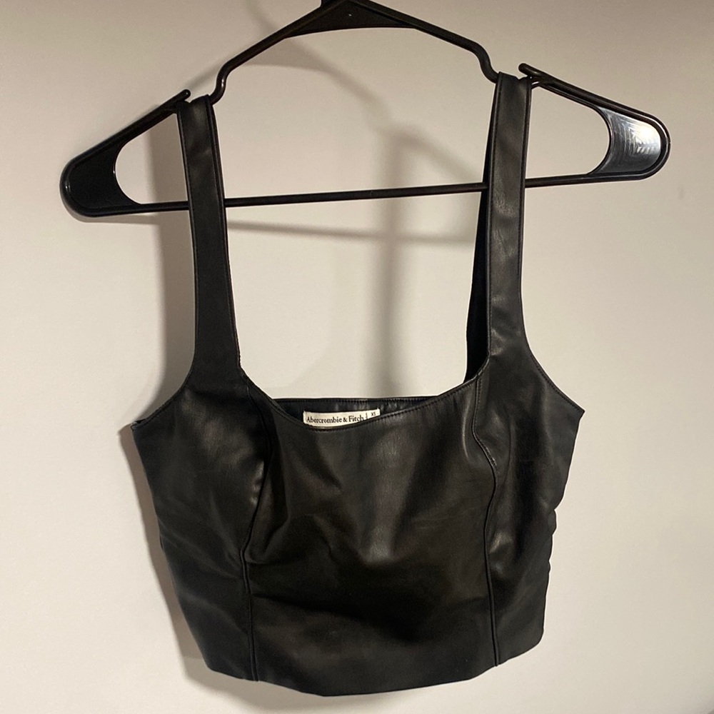 Abercrombie & Fitch Cropped Tank Top